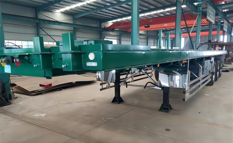 3 Axle Flatbed Trailer with Air Suspension - Image 4