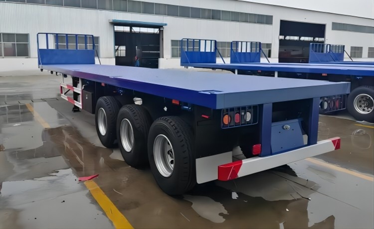 3 Axle Flatbed Tractor Trailer With Mechenical Suspension - Image 3